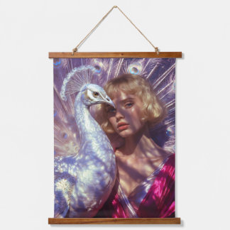 Weißer Pfau und Schönheit in rosa Eleganz Hanging Tapestry