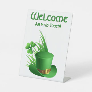 Welcome Leprechaun Clove Hat in Grass Pedestal Sign