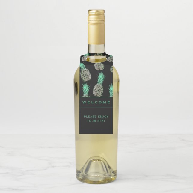 Welcome | Tropical Pinapples | Vacation Rental Bottle Tag (On Bottle)