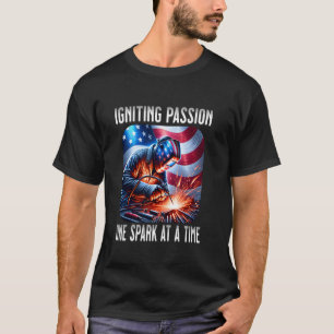 Welders Igniting Passion One Spark at a Time Motiv T-Shirt