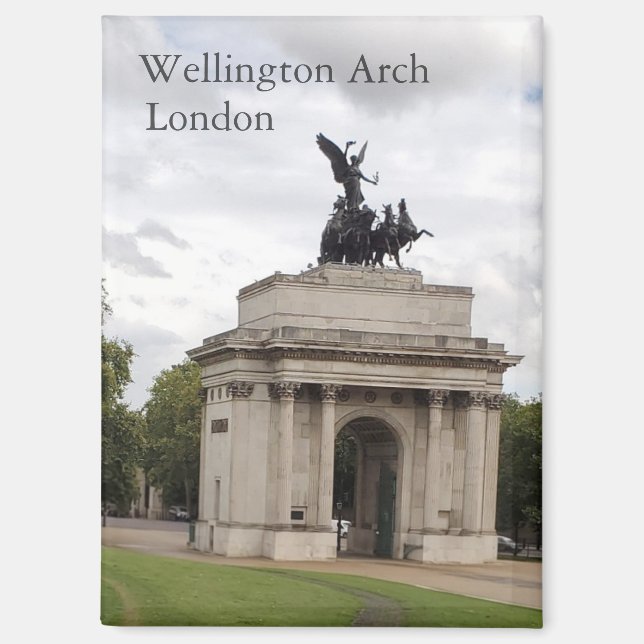Wellington Arch London Magnet (Front)