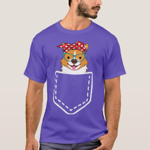 Welsh Corgi In Pocket Cute Corgi Mum Gift for Love T-Shirt