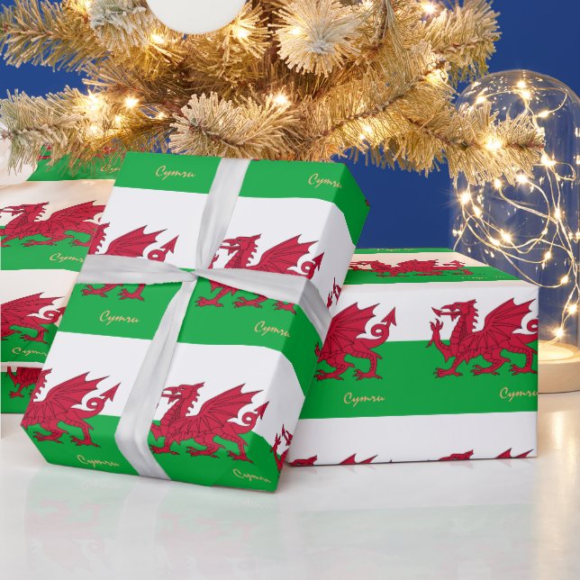 Welsh Flag, Dragon & Wales gifts Cymru /sports fan Wrapping Paper (Holidays)