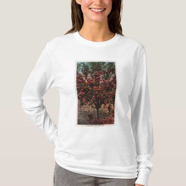 Wenatchee, WAA Wenatchee Valley Apple Tree T-Shirt (Front)