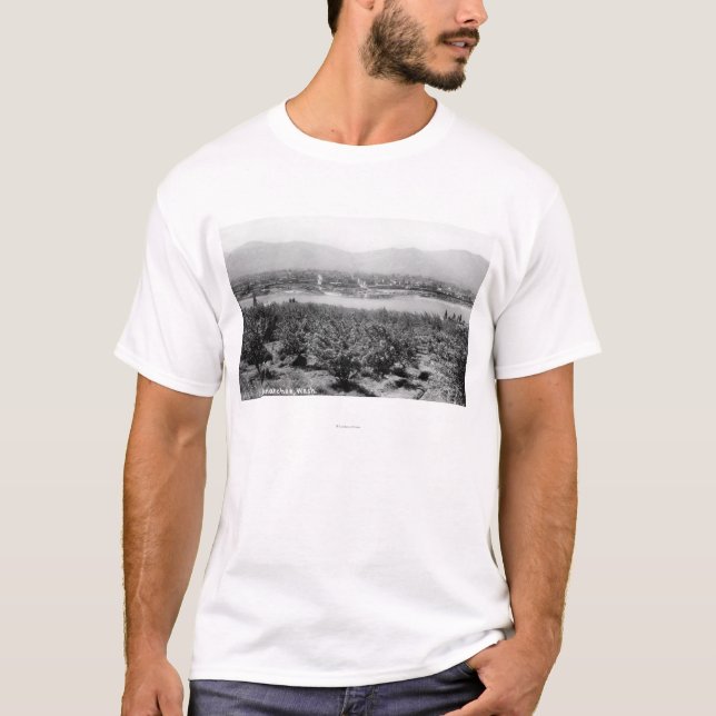 Wenatchee, WashingtonView of the River and T-Shirt (Front)