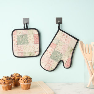Western Farm Mint Pink Floral Quilt Patterns Oven Mitt & Pot Holder Set