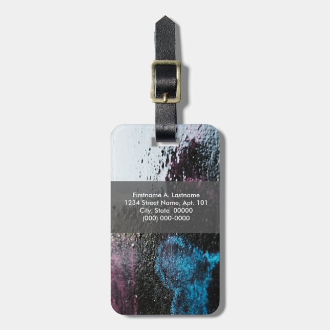 Wet pavement luggage tag (Front Vertical)