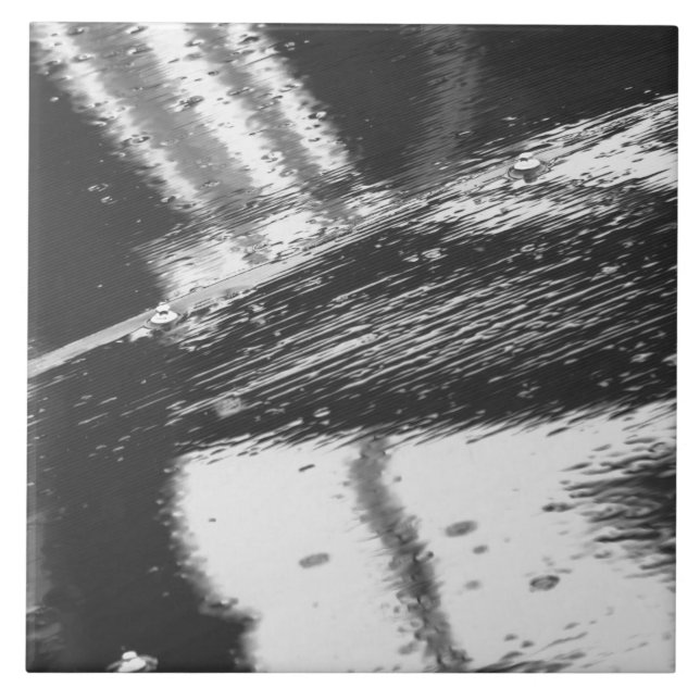 Wet surface tile (Front)