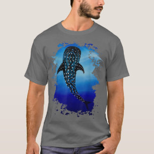 Whaleshark in the sea maori design T-Shirt