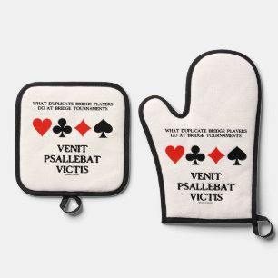 What Duplicate Bridge Do Venit Psallebat Victis Oven Mitt & Pot Holder Set