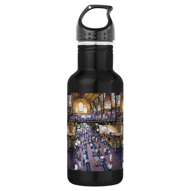 Where's the Women's Water Closet? Budapest 532 Ml Water Bottle (Front)