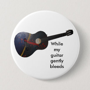 While my guitar gently bleeds 7.5 cm round badge
