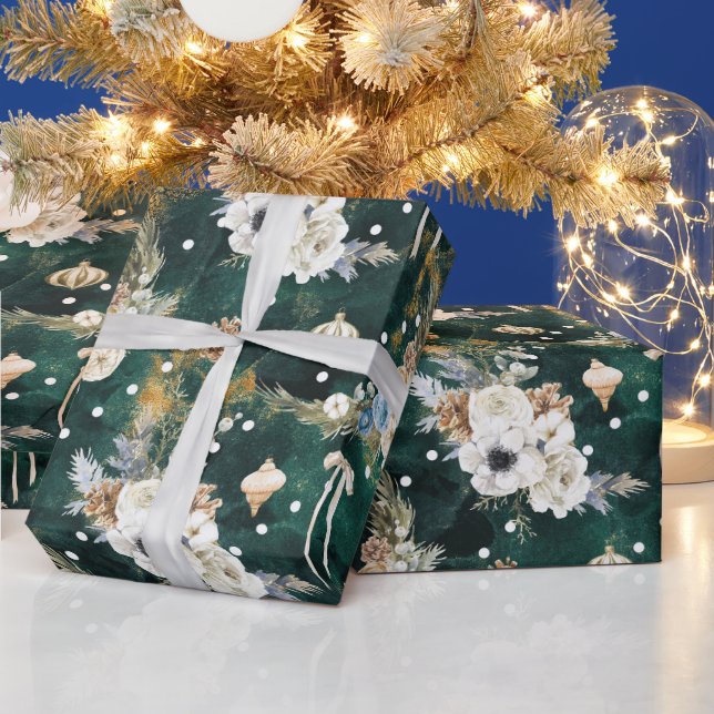 Whimsical Christmas paper white flowers pattern (Holidays)