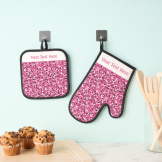 Whimsical Pink Polka Dot Doodles Pattern Oven Mitt & Pot Holder Set