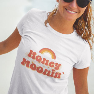 Whimsical Retro Font Honeymoonin` Gift for Bride T-Shirt