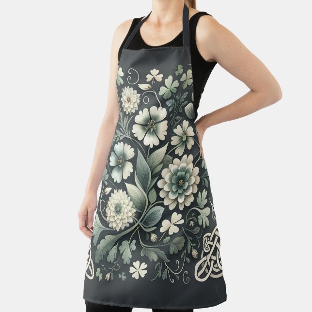 Whispered Clover Knotwork Garden Apron (Insitu)