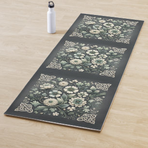 Whispered Clover Knotwork Garden Yoga Mat