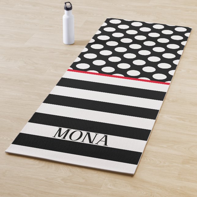 White And Black Geometric Shapes Yoga Mat (In Situ)
