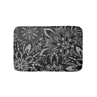 White and black mandala pattern bath mat