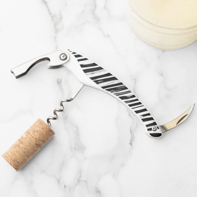 White and Black-Style Sacacorns Corkscrew (Front)