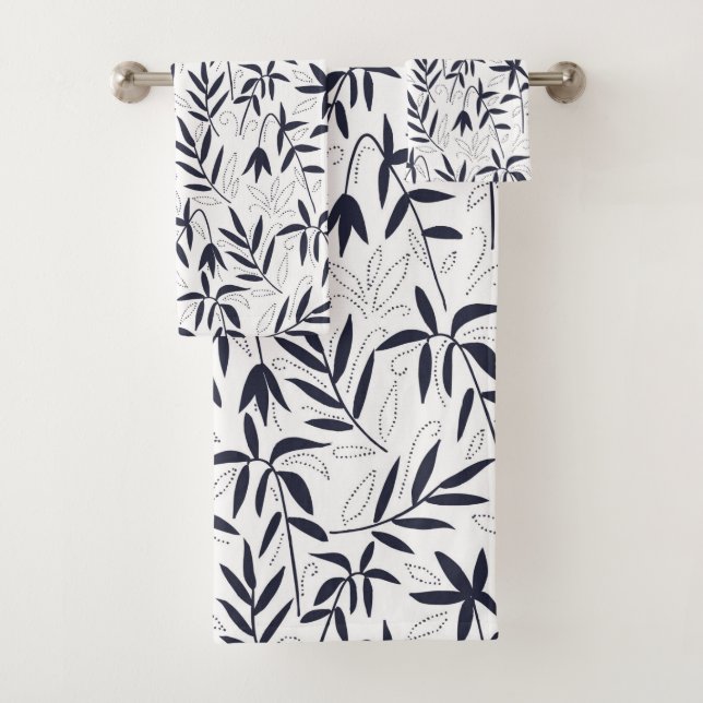 White and blue bamboo soots pattern bath towel set (Insitu)