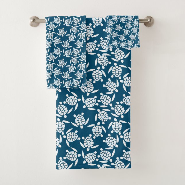 White and Blue Coastal Style Turtle Pattern Bath Towel Set (Insitu)
