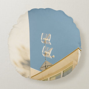 WHITE ANTENNA ON BUILDING ROUND CUSHION