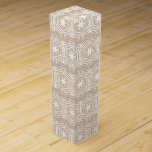 White beige tan pattern Christmas Holidays gift Wine Box<br><div class="desc">White beige tan festive pattern Christmas Holidays gift wine box
Merry Christmas,  Happy Holidays,  Happy Birthday</div>