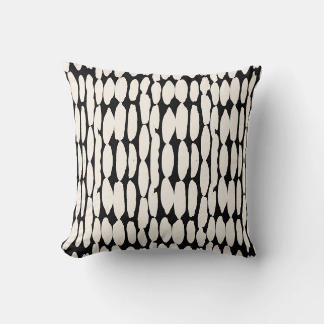 White black dot pattern. shibori circle seamless.  cushion (Front)