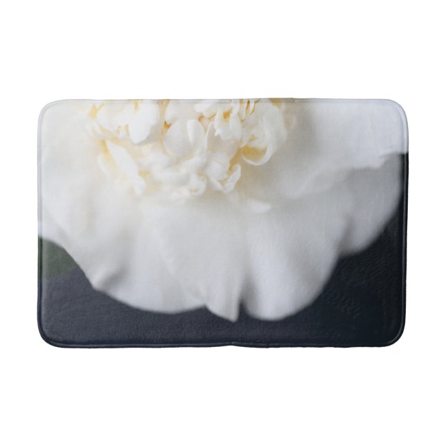 White camellia flower bath mat (Front)
