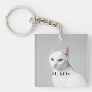 White Cat Custom Pet Name – Editable Cute Portrait Key Ring