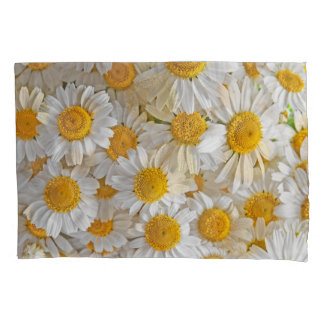 White Daisies: Beautiful Floral Background Pillowcase