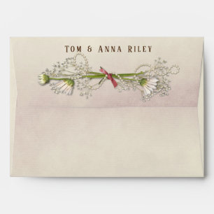 white daisy and pearls bouquet with name envelope