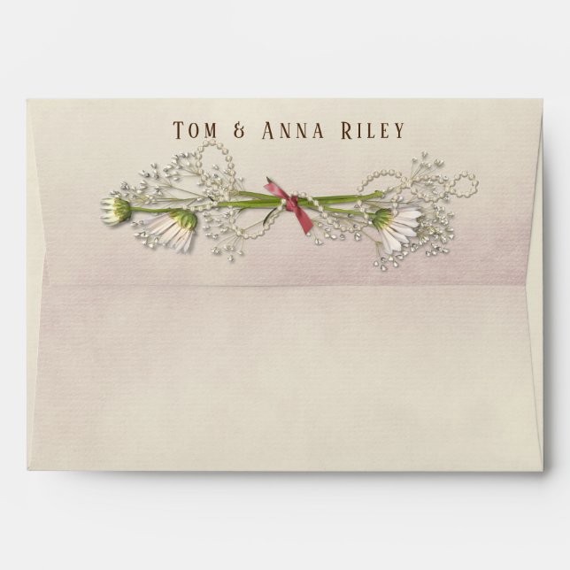 white daisy and pearls bouquet with name envelope (Back (Top Flap))