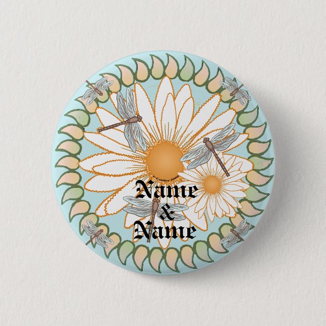 White Daisy pin button (Front)