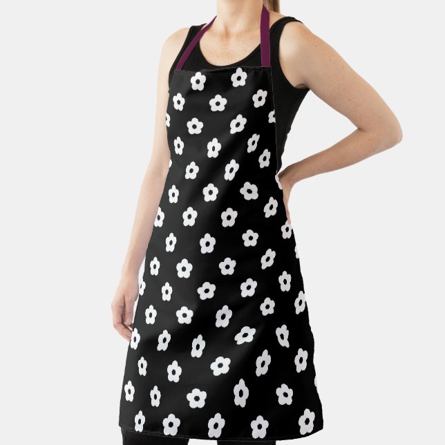 White Flower Pattern Apron (Insitu)