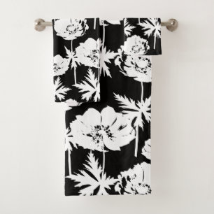 White flowers on black. bath towel set