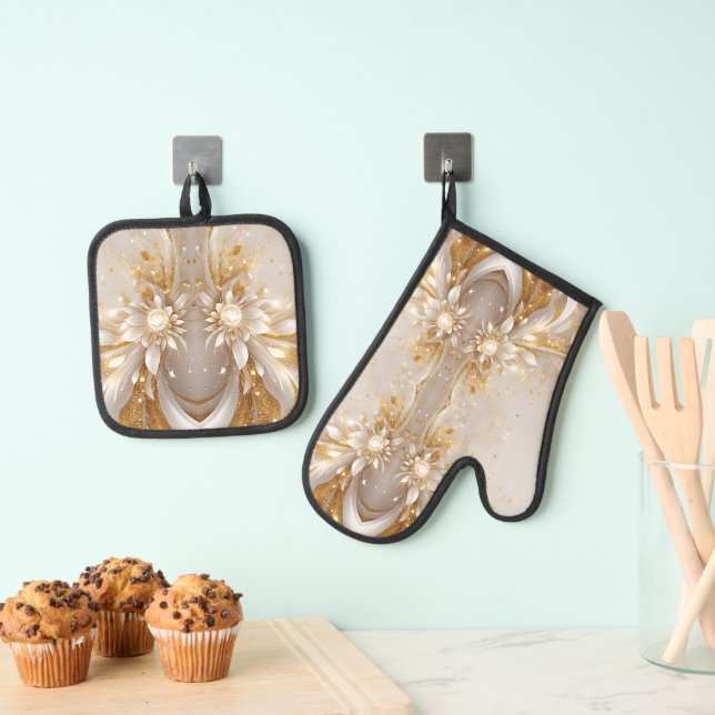 White Gold Floral Oven Mitt & Pot Holder Set (Insitu(Hanging))