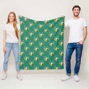 White Horse w Golden Horse Shoe, Shamrocks Pattern Fleece Blanket