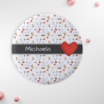 White Medical Equipment Pattern and Red Heart 6 Cm Round Badge<br><div class="desc">Cute personalize button with a background of a medical equipment. From adhesive bandages, pills, bottles to blue stethoscopes. In the middle front there is a wide gray line with the white text that you can personalize. On the right side of the text, there is an illustrated red heart. Customize further...</div>
