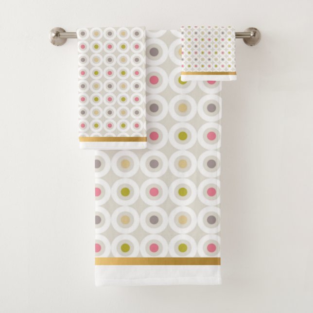 WHITE NEUTRAL CIRCLE GOLD BATHROOM TOWEL SET (Insitu)