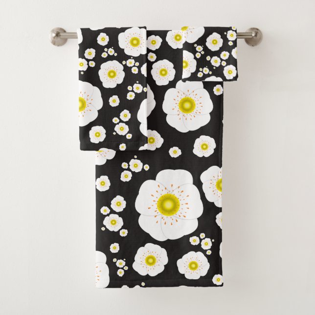 White Poppies Bath Towel Set (Insitu)