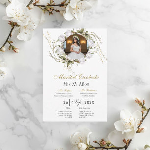 White rose quinceañera with picture invitation