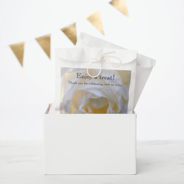 White rose soft focus favour bags (Party)