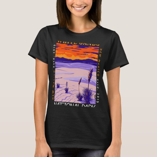 White Sands National Park New Mexico Distressed Vi T-Shirt (Front)
