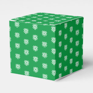 White snow star snowflakes pattern green gift favour box