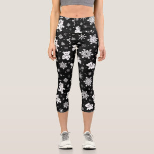 White Teddy Bear & Snowflake Seamless Pattern Capri Leggings