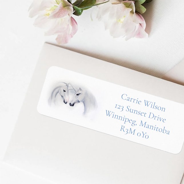 White Unicorns Love Couple (Creator Uploaded)