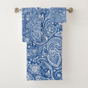 White Vintage Paisley Pattern On Sage Green Bath Towel Set