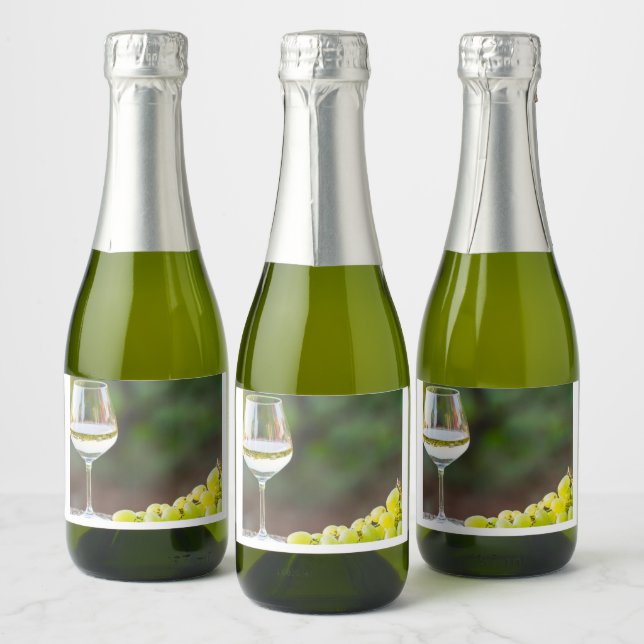 White Wine & Grapes Label (Bottles)
